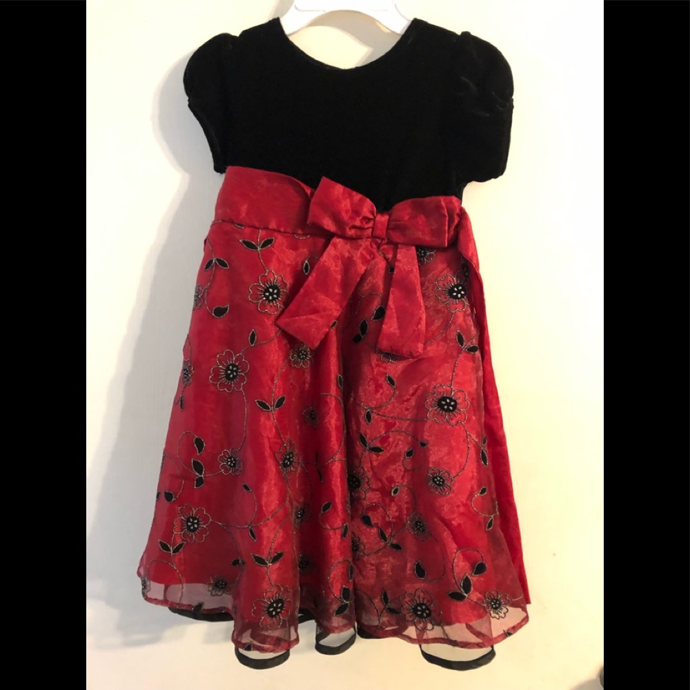 Girls dress size 6